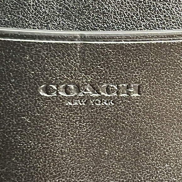 NWOT COACH LARGE PHONE WALLET IN SIGNATURE CANVAS & SMOOTH LEATHER - Picture 10 of 16